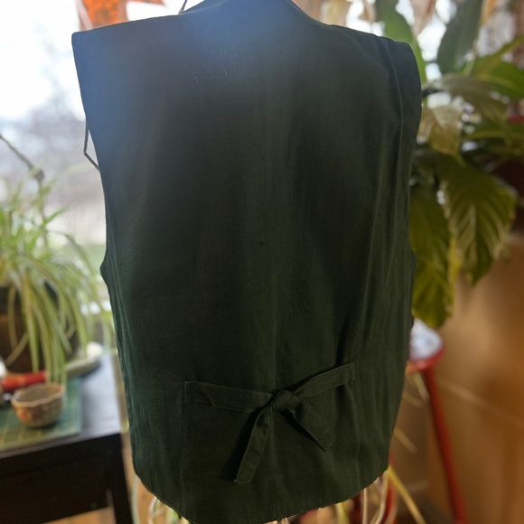Vintage New Directions embroidered vest - Picture 2 of 3